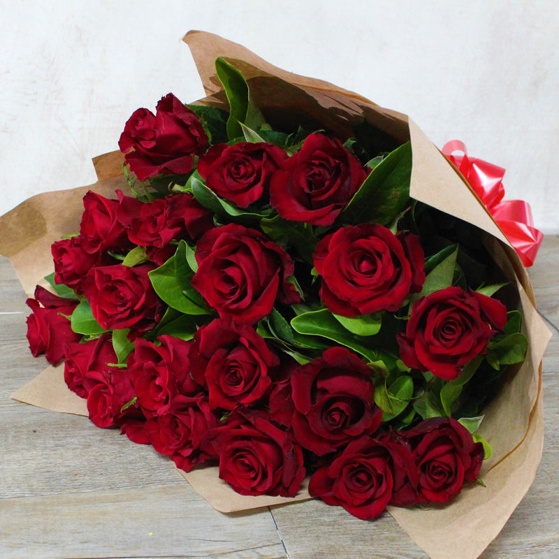 Divine Bouquet - 20 Long Stemmed Stunning Red Roses